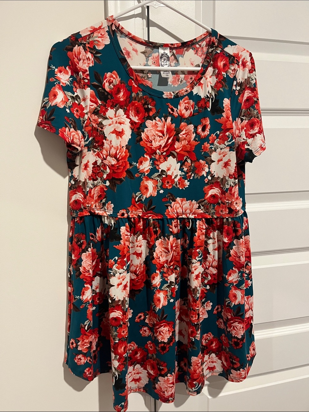 Floral Babydoll Tunic Top in Teal with Red Blooms
